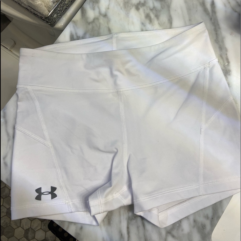 white under armour shorts